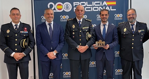 La Policía Nacional reconoce la colaboración del Ayuntamiento de Torrejón de Ardoz en su lucha contra la delincuencia Reconocimiento Policia Nacional a Torrejón de Ardoz