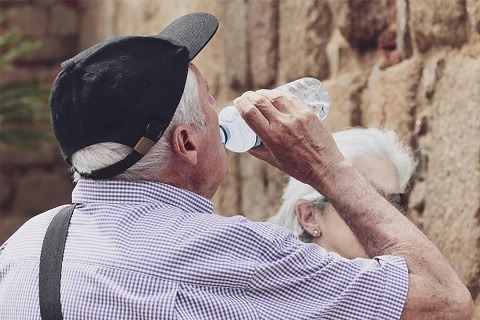 El Ayuntamiento de Torrejón de Ardoz mantiene activo un seguimiento especial a las personas más vulnerables con motivo de las altas temperaturas seguimiento calor personas vulnerables