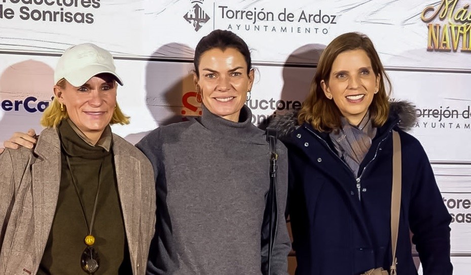 María Zurita, Alejandra de Rojas y María Margarita Vargas magicas navidades famosos 4